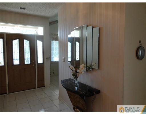 92 Chichester Road Monroe Township, NJ 08831 - Photo 6 of 24 Gallery Image 6