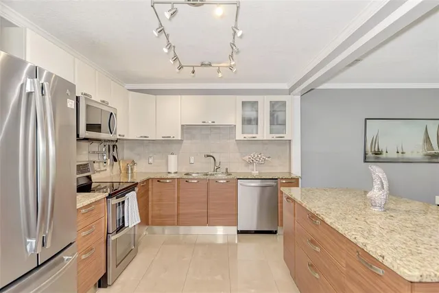 $5,500 | 1894 Loma Linda Street, Sarasota, FL 34239