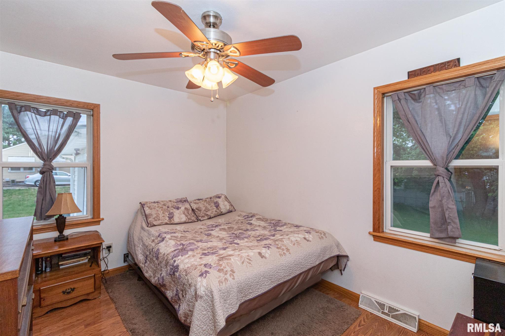 5016 North Hamilton Road Peoria, IL 61614 - Photo 18 of 28 Gallery Image 18