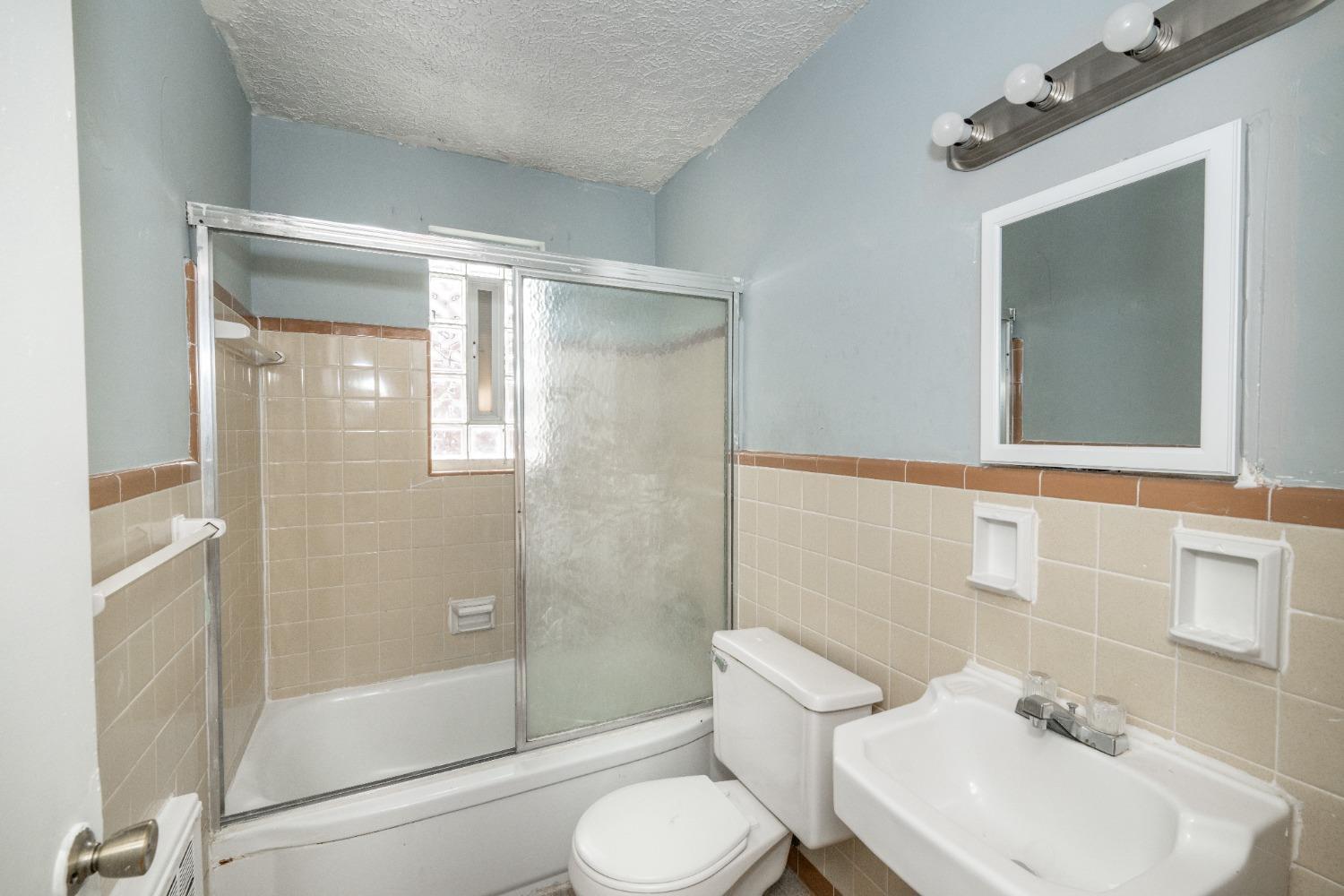 2512 Rack Court Cincinnati, OH 45239 - Photo 12 of 43 Gallery Image 12