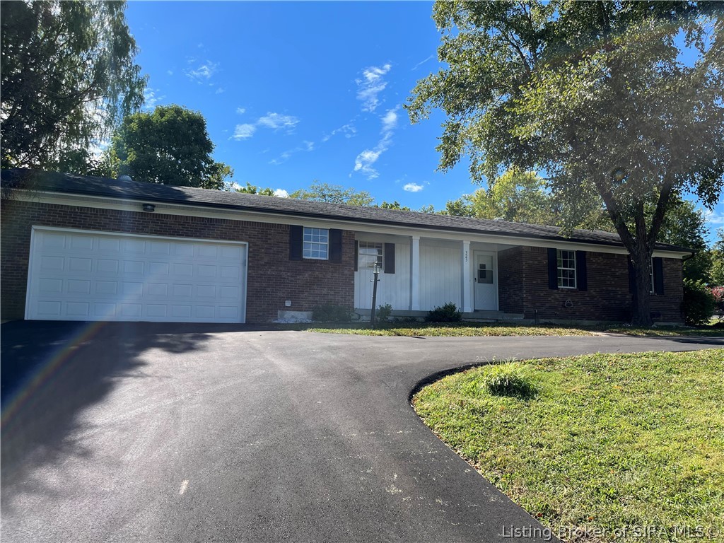 323 Spickert Knob Road New Albany, IN 47150 - Photo 1 of 12 Gallery Image 1