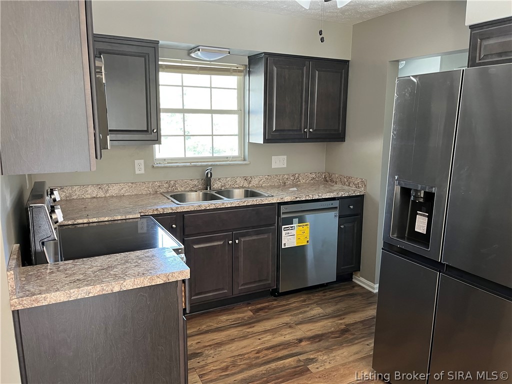 323 Spickert Knob Road New Albany, IN 47150 - Photo 5 of 12 Gallery Image 5