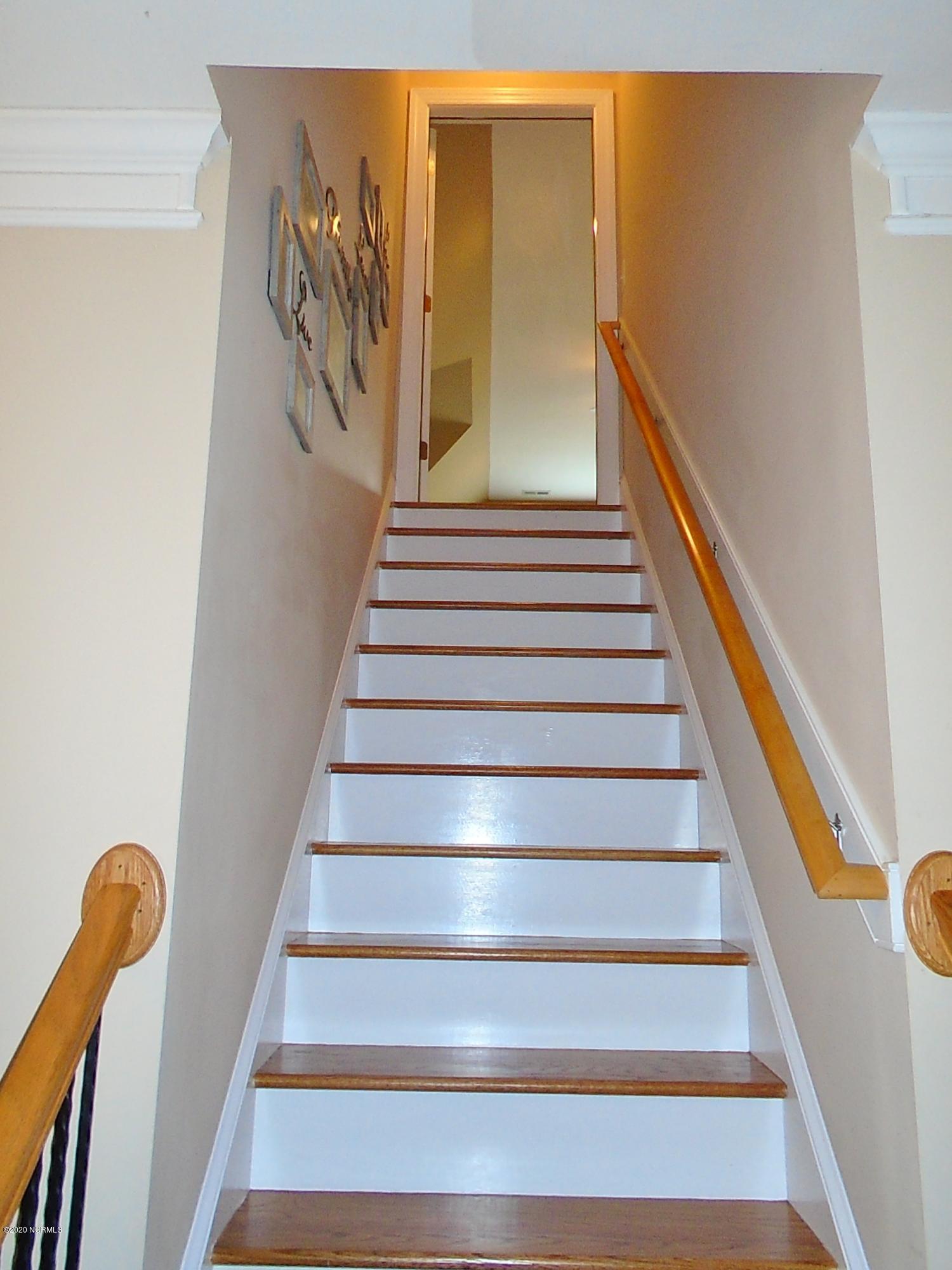 565 Hunter's Pointe Road Nashville, NC 27856 - Photo 54 of 68 Let's go upstairs...