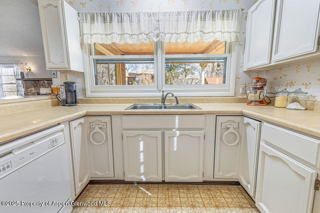 3445 Ridgeview Road Craig, CO 81625 - Photo 13 of 63 3445Ridgevieew-39