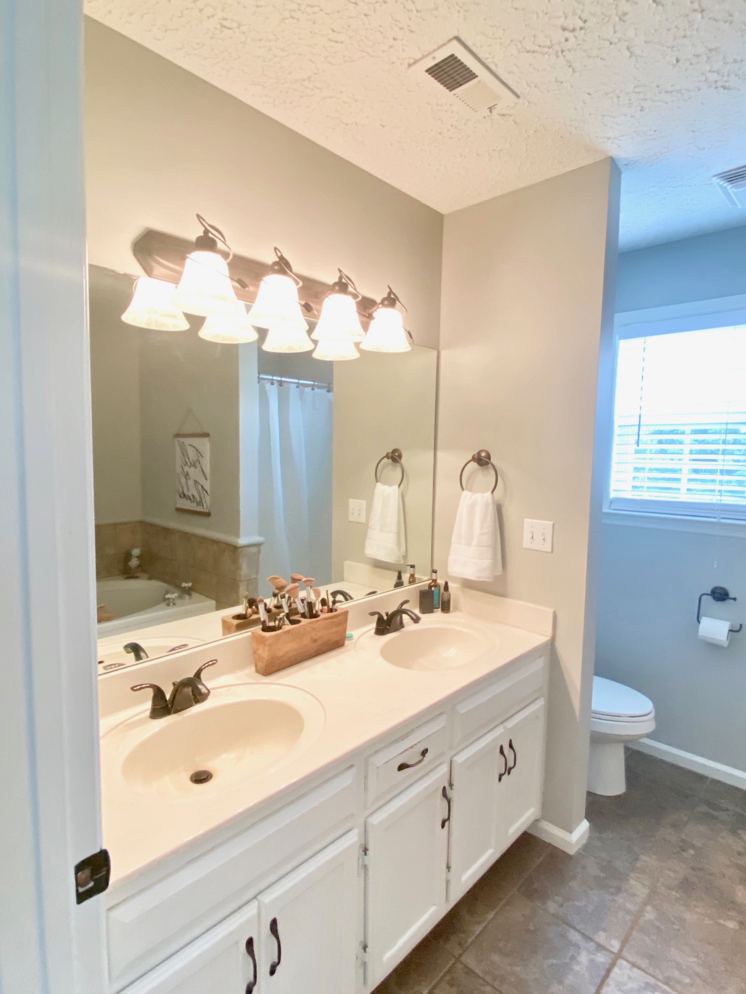 1229 Hunters Point Lane Spring Hill, TN 37174 - Photo 12 of 29 Gallery Image 12