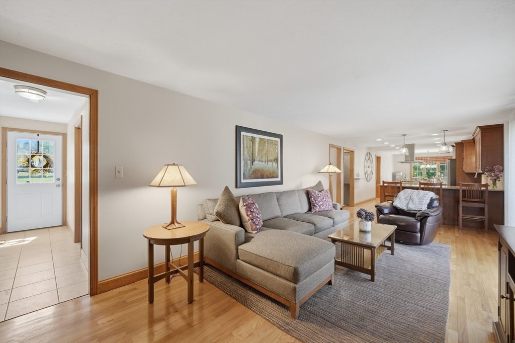 48 Blueberry Ridge Westfield, MA 01085 - Photo 12 of 42