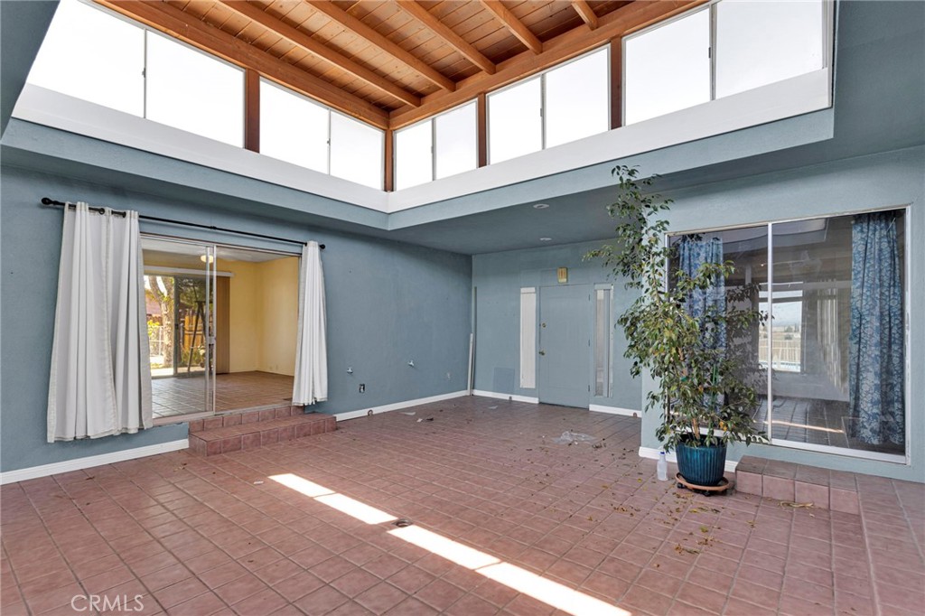 18969 Pachappa Road Apple Valley, CA 92307 - Photo 9 of 75