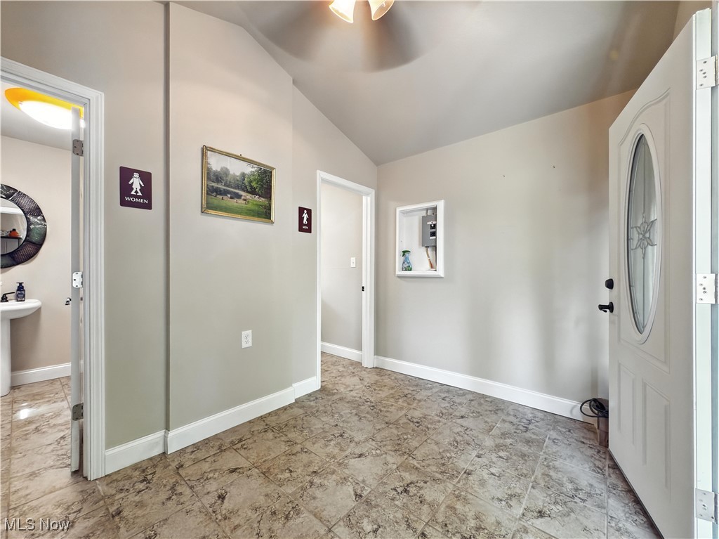 12147 Gladstone Road Warren, OH 44481 - Photo 41 of 50 Gallery Image 41