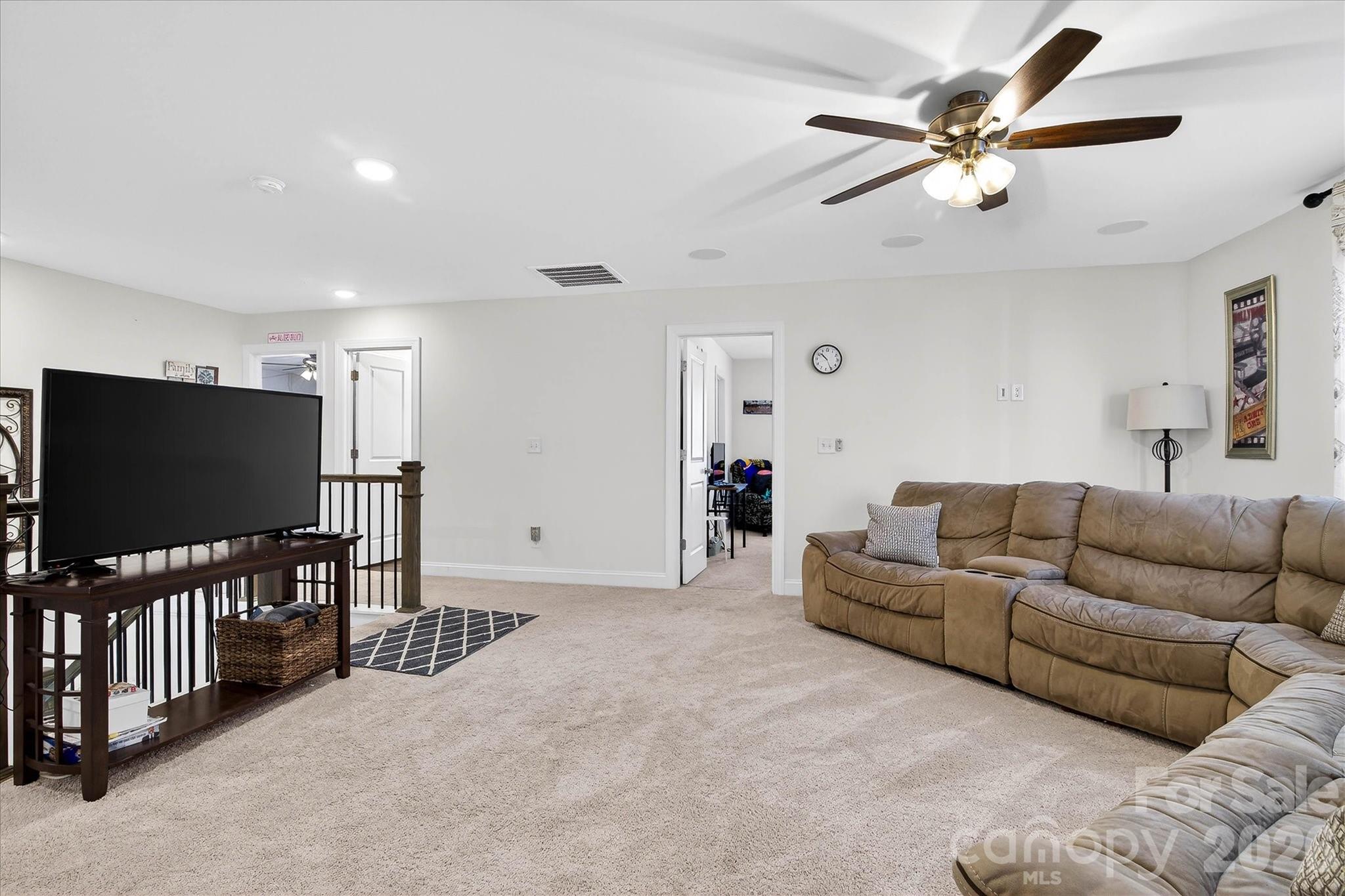 5516 Verona Road Charlotte, NC 28213 - Photo 25 of 48