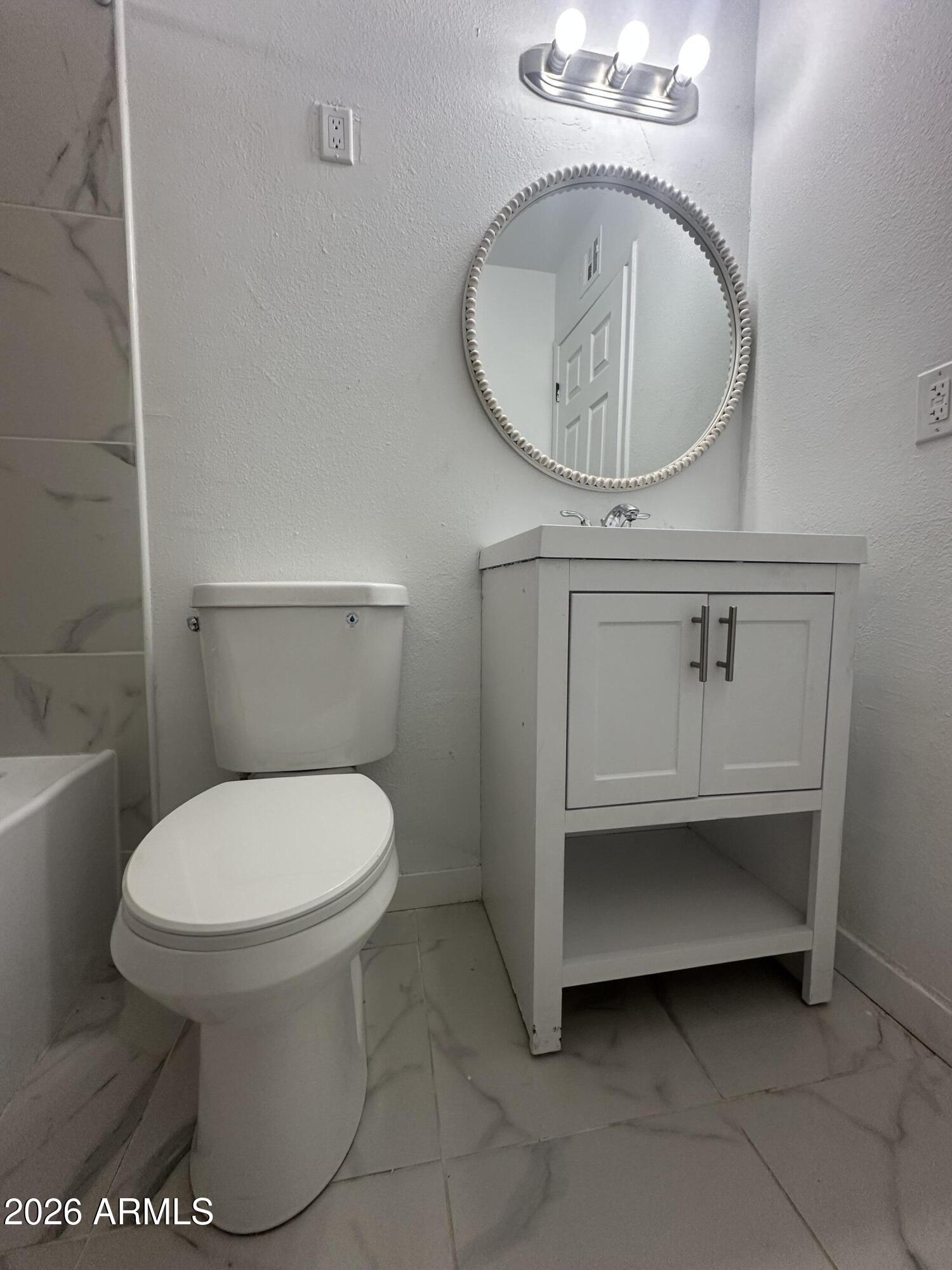 1542 West Carson Road Phoenix, AZ 85041 - Photo 13 of 22 IMG_5705