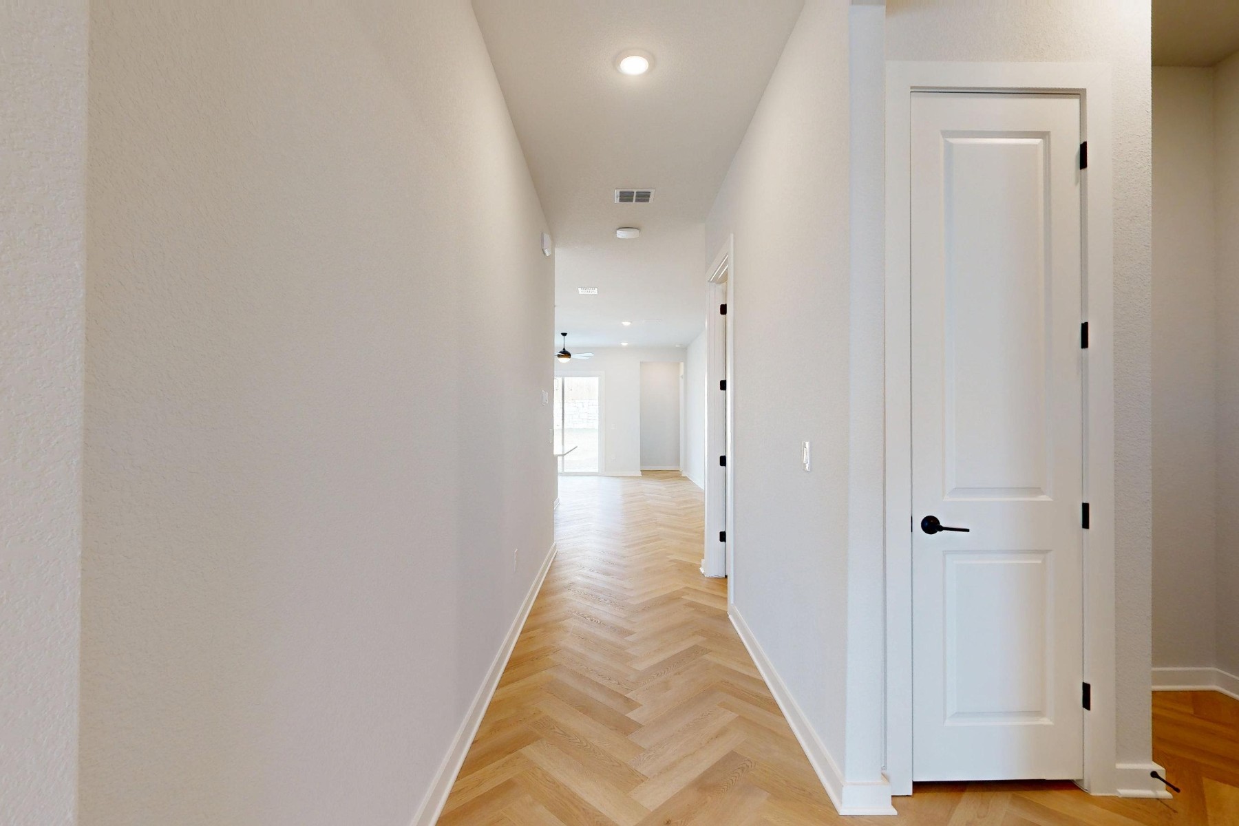 812 Boise Drive Leander, TX 78641 - Photo 27 of 35 a view of a hallway with white walls