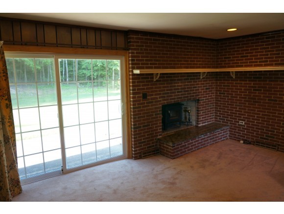 335 N Road Deering, NH 03244 - Photo 5 of 25