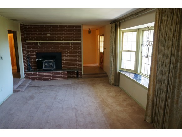335 N Road Deering, NH 03244 - Photo 6 of 25