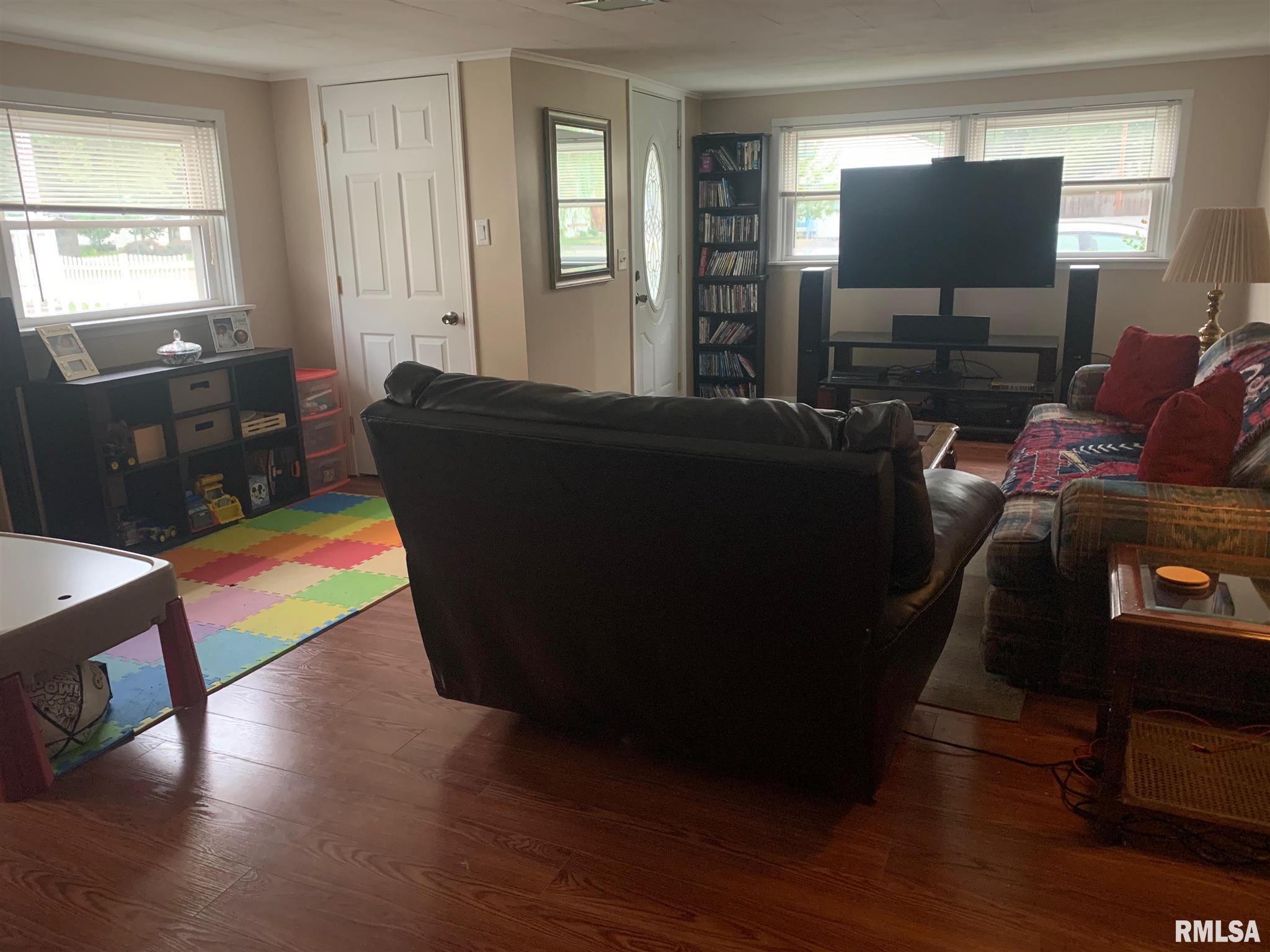2805 South Walnut Street Springfield, IL 62704 - Photo 6 of 22