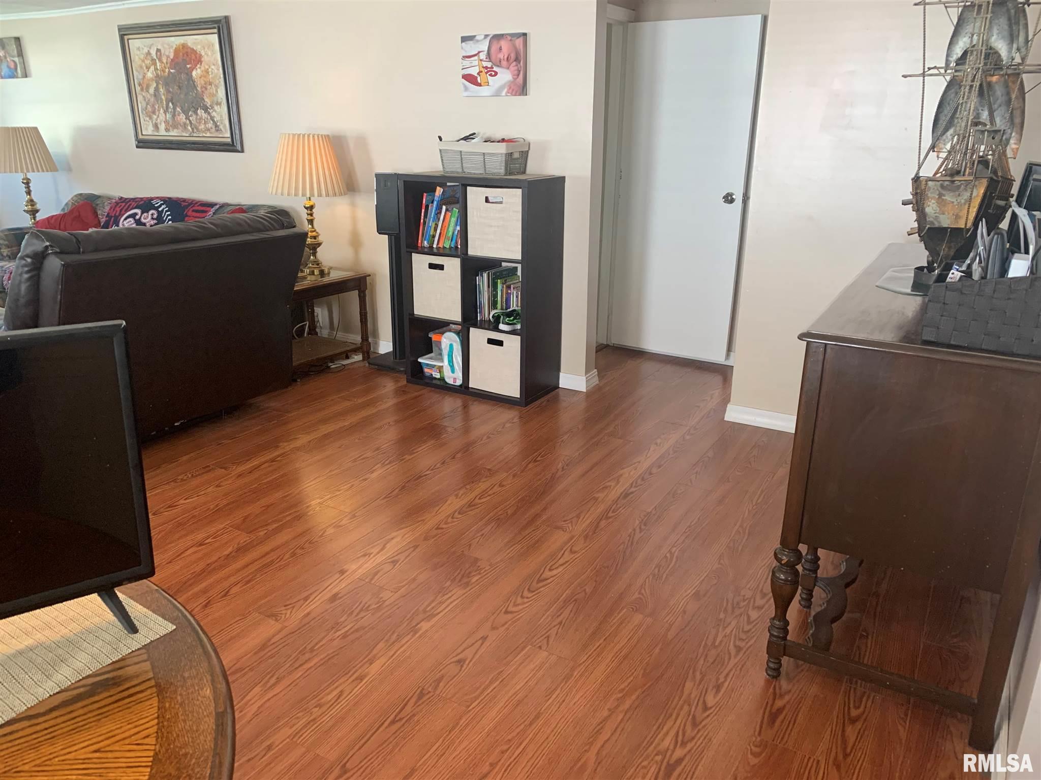 2805 South Walnut Street Springfield, IL 62704 - Photo 8 of 22