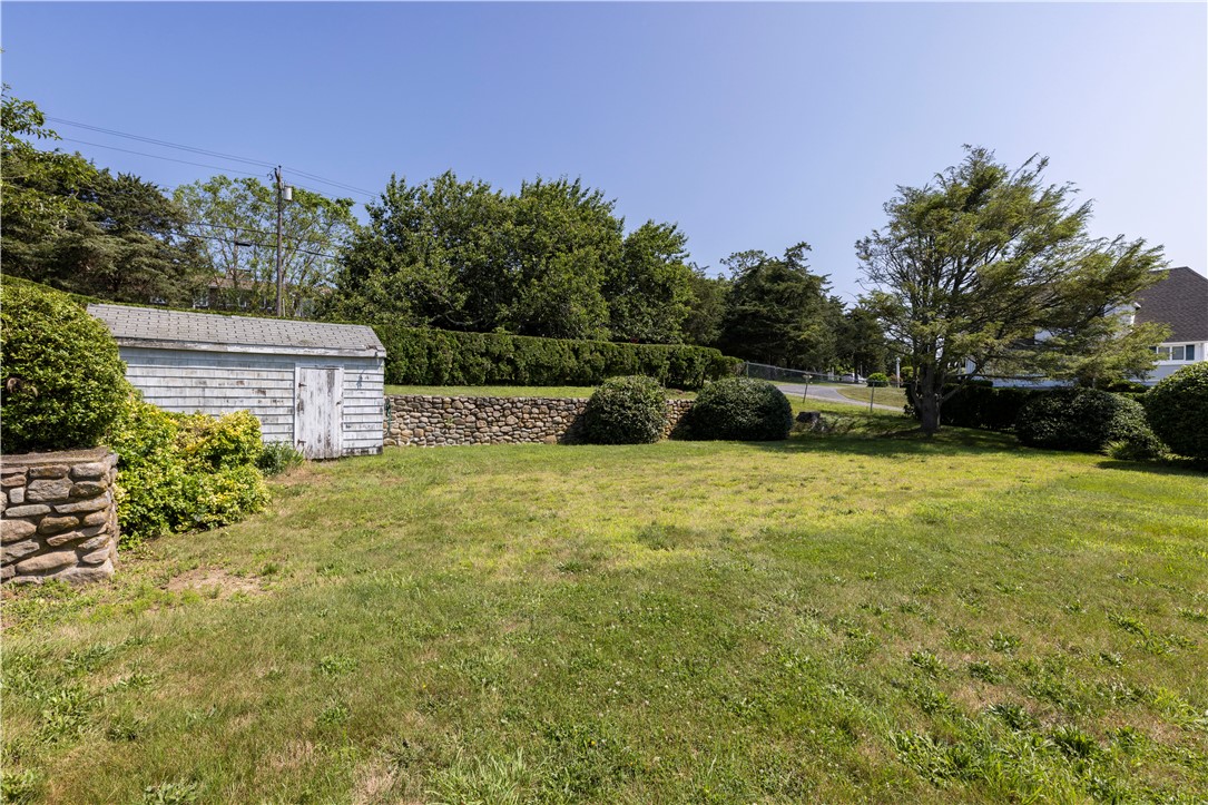 47 Shore Road Westerly, RI 02891 - Photo 14 of 43