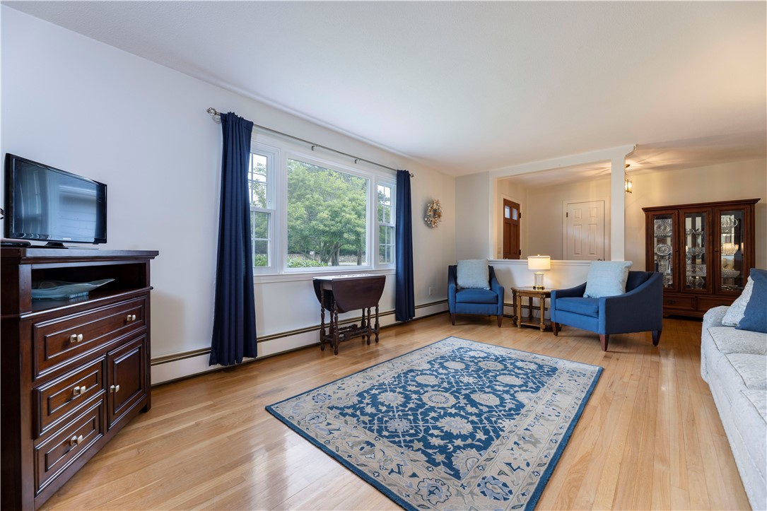 47 Shore Road Westerly, RI 02891 - Photo 18 of 43