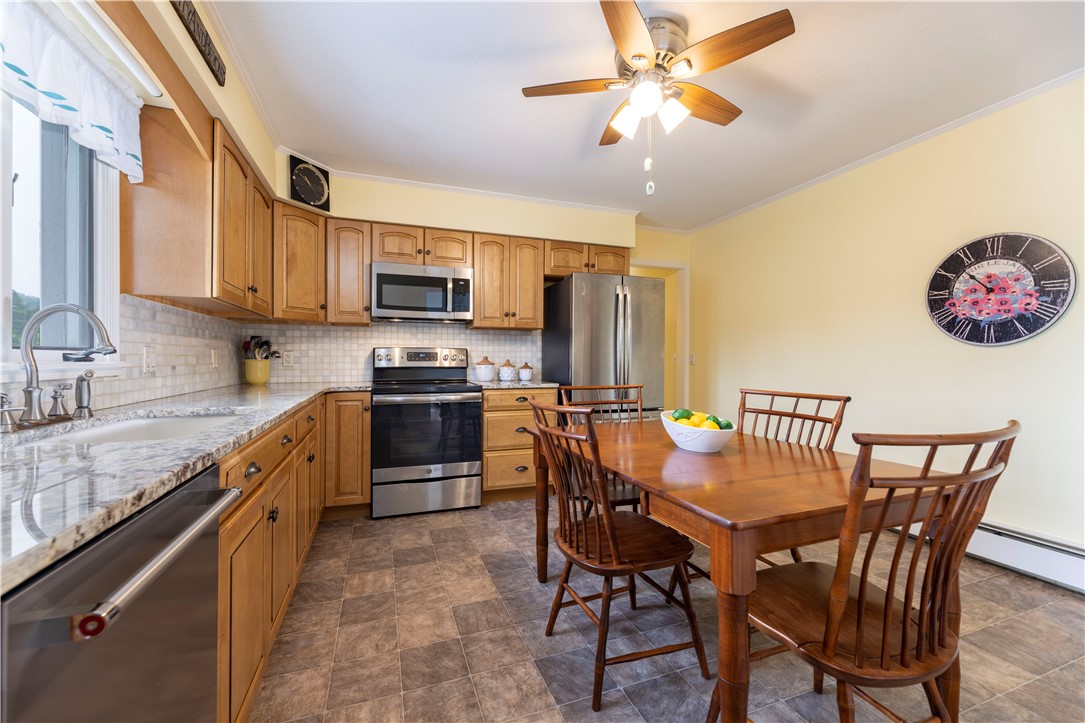 47 Shore Road Westerly, RI 02891 - Photo 21 of 43