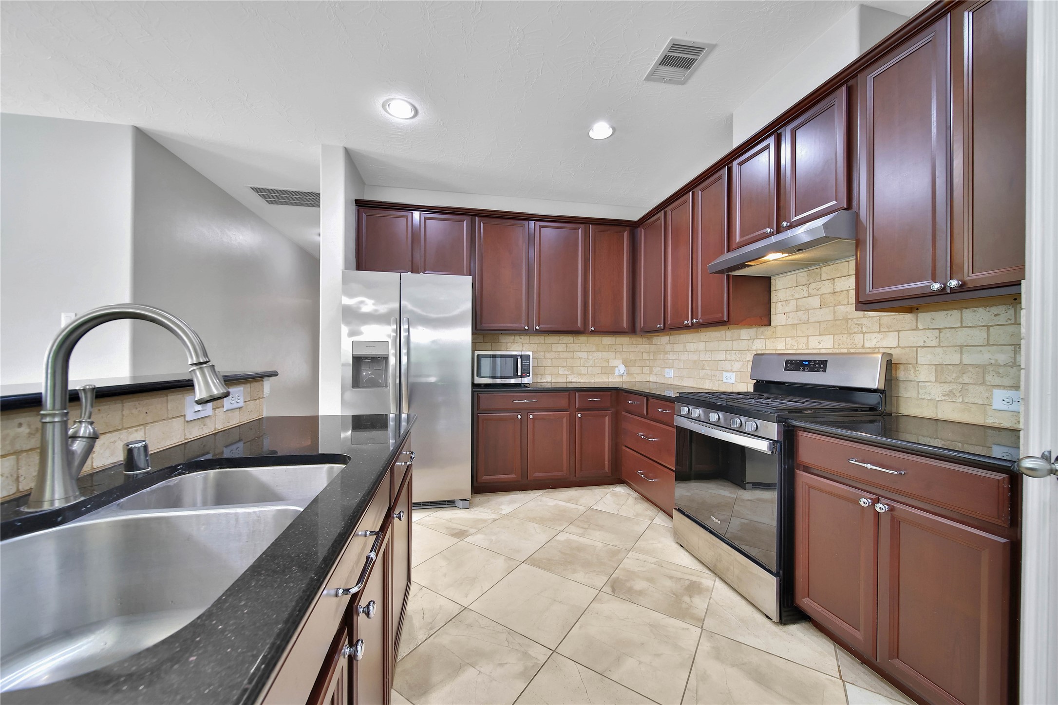 22534 Lavaca Ranch Lane Katy, TX 77449 - Photo 10 of 33