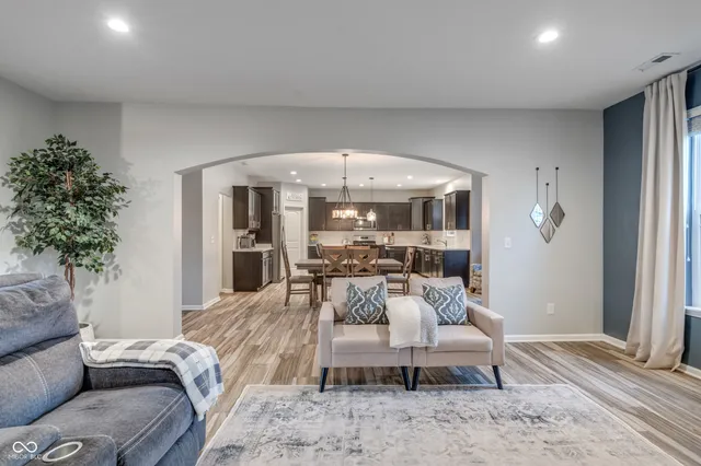 $405,000 | 1617 Wedgewood Place, Avon, IN 46123