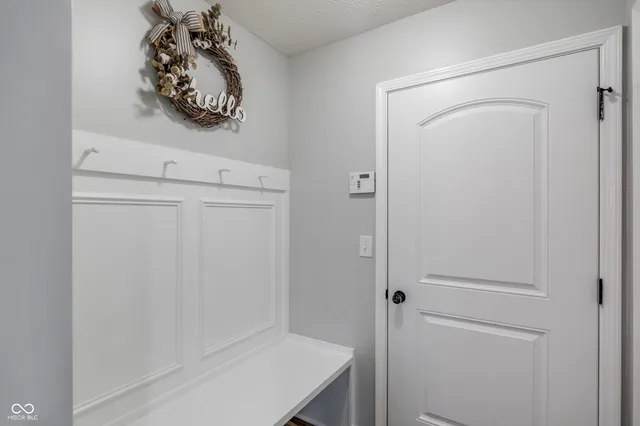 $405,000 | 1617 Wedgewood Place, Avon, IN 46123