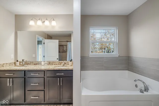 $405,000 | 1617 Wedgewood Place, Avon, IN 46123