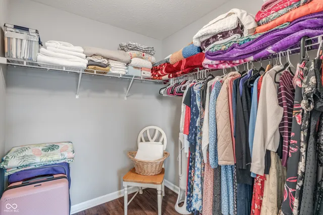 $405,000 | 1617 Wedgewood Place, Avon, IN 46123