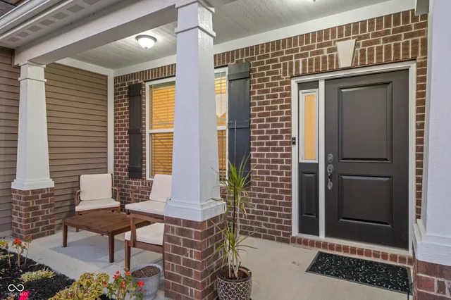 $405,000 | 1617 Wedgewood Place, Avon, IN 46123