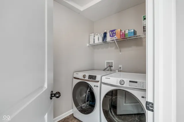 $405,000 | 1617 Wedgewood Place, Avon, IN 46123