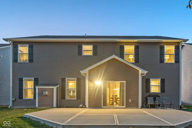 $405,000 | 1617 Wedgewood Place, Avon, IN 46123