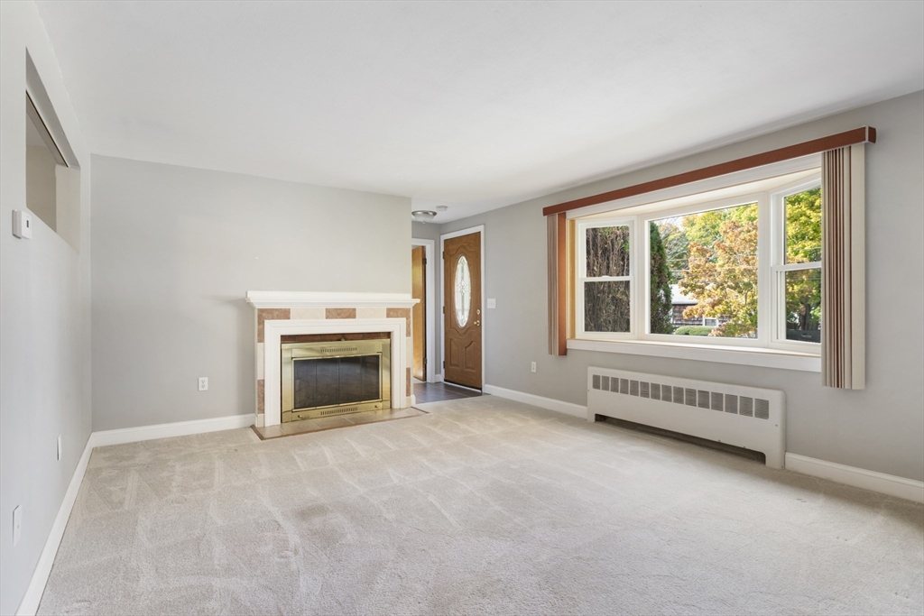 14 Janice Road Stoughton, MA 02072 - Photo 8 of 24 Gallery Image 8