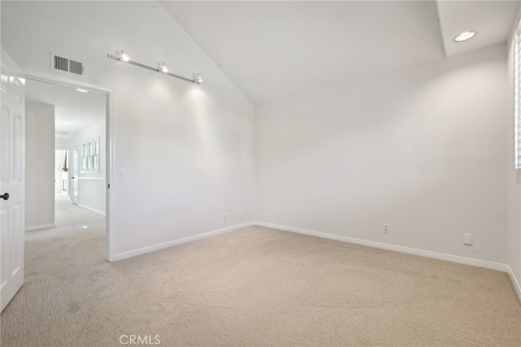 6 Village Circle Manhattan Beach, CA 90266 - Photo 49 of 74