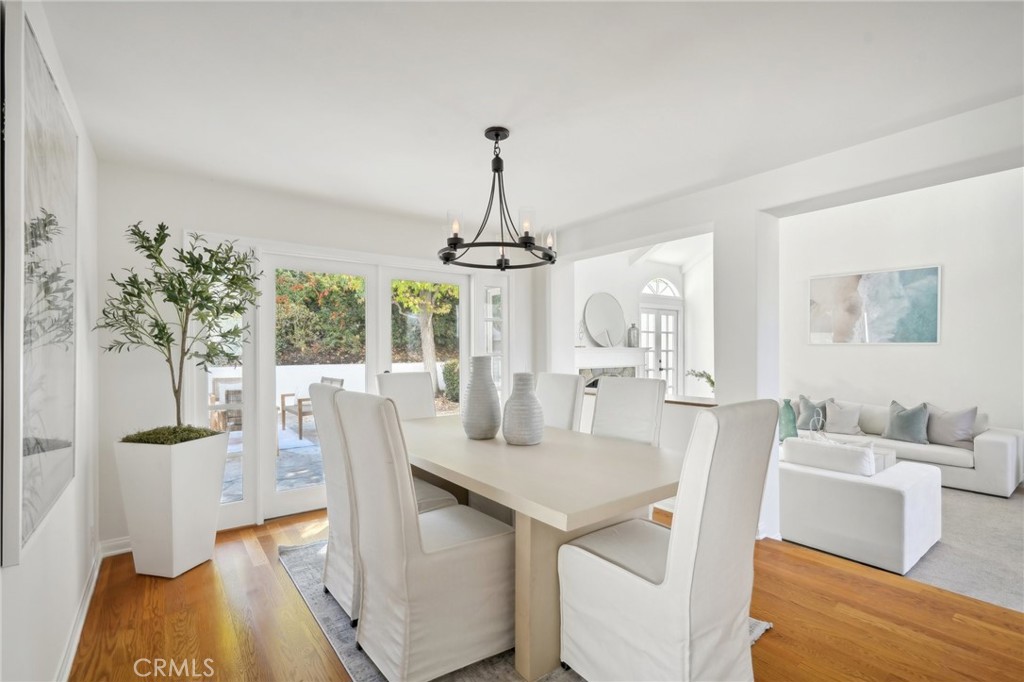 6 Village Circle Manhattan Beach, CA 90266 - Photo 9 of 74