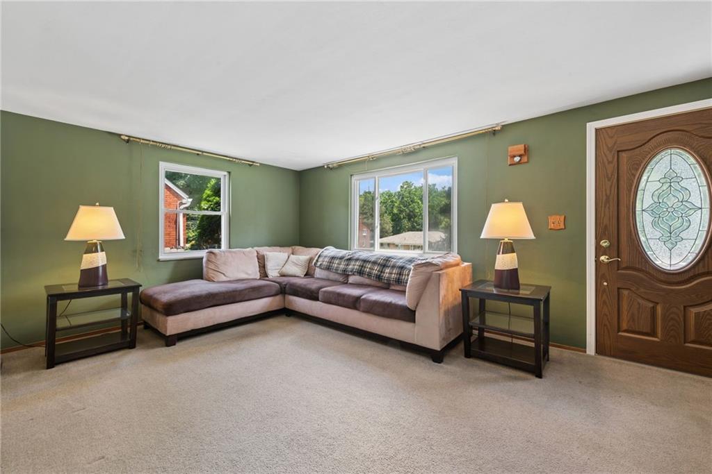 307 Rickey Drive Monroeville, PA 15146 - Photo 8 of 33