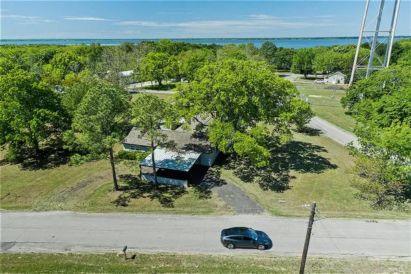 $249,900 | 552 Oak Leaf Trail, East Tawakoni, TX 75472