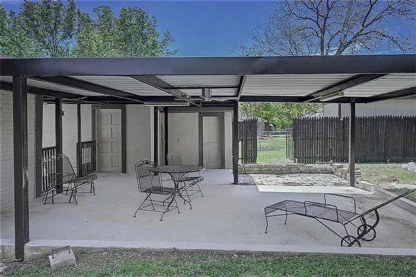 $249,900 | 552 Oak Leaf Trail, East Tawakoni, TX 75472