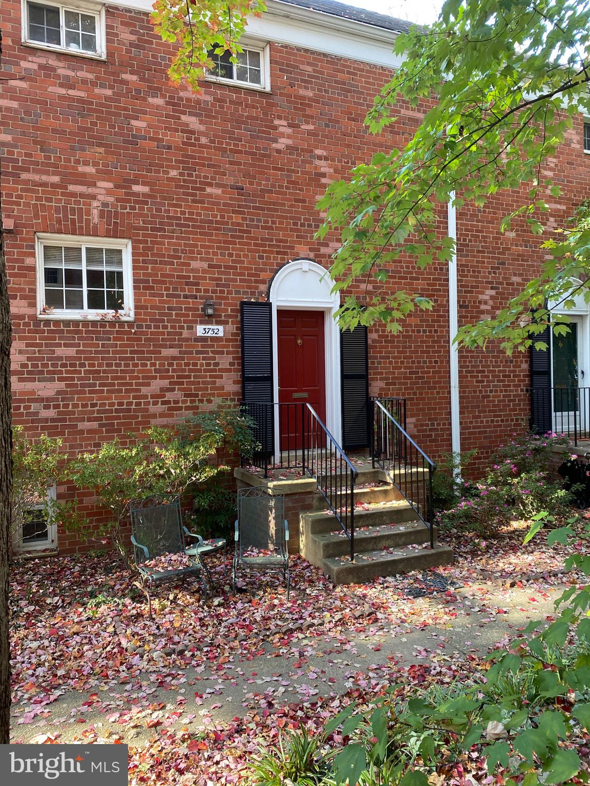 3752 Gunston Road Alexandria, VA 22302 - Photo 2 of 19 Gallery Image 2