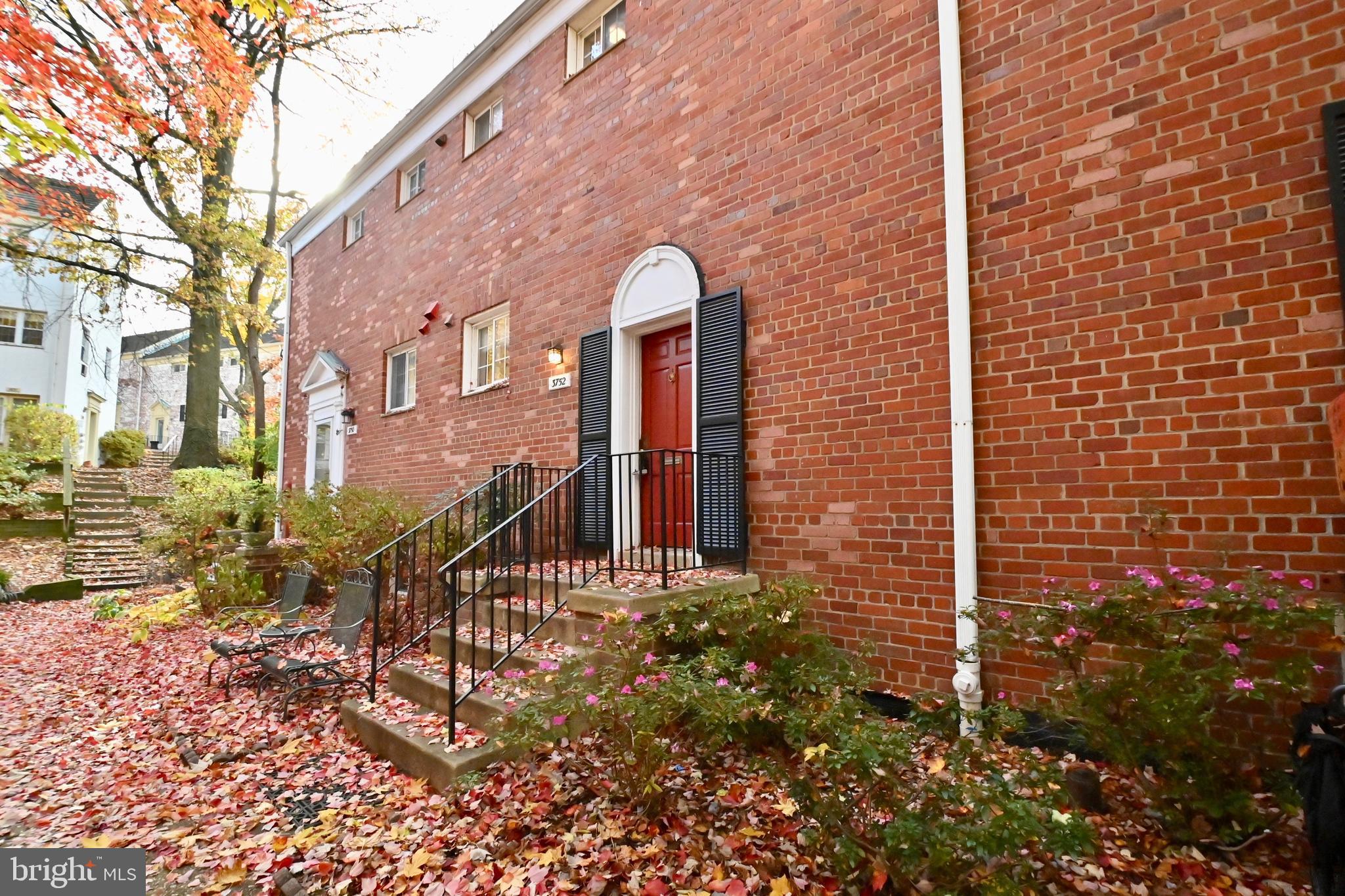 3752 Gunston Road Alexandria, VA 22302 - Photo 3 of 19 Gallery Image 3