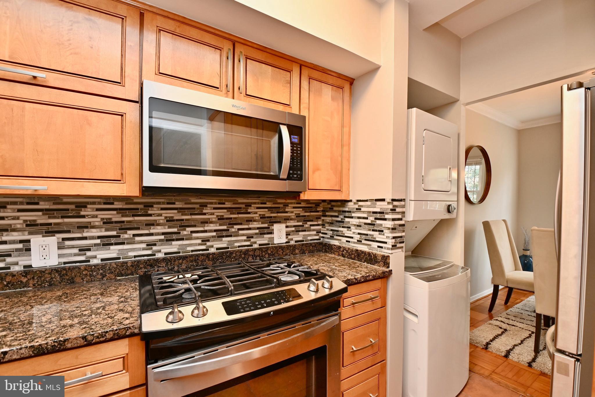 3752 Gunston Road Alexandria, VA 22302 - Photo 9 of 19 Kitchen