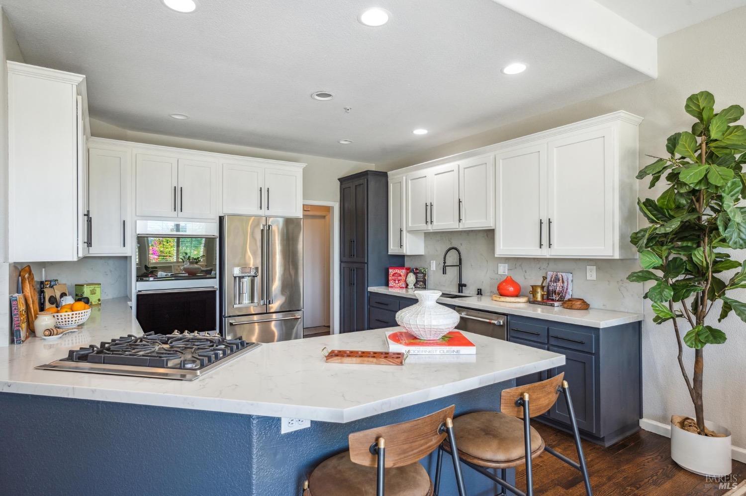 160 Baypoint Drive San Rafael, CA 94901 - Photo 4 of 21