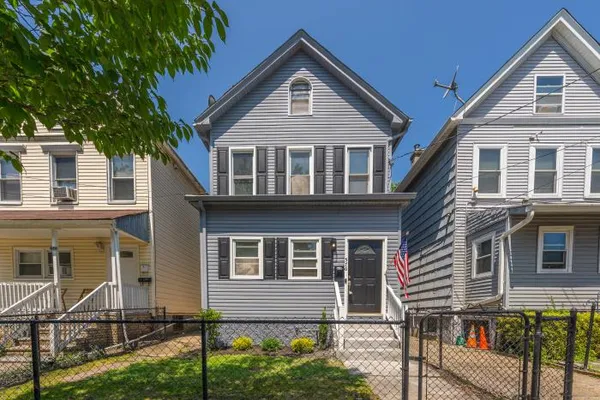 $449,000 | 576 Walnut Street, Elizabeth, NJ 07201