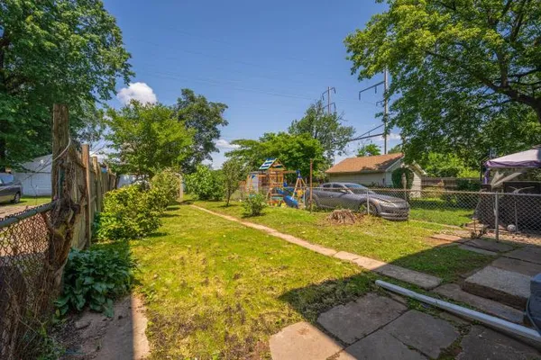 $449,000 | 576 Walnut Street, Elizabeth, NJ 07201