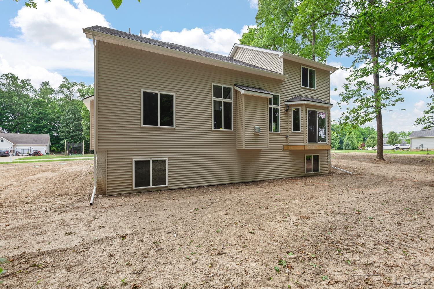 801 Warbonnet Drive Tecumseh, MI 49286 - Photo 2 of 45