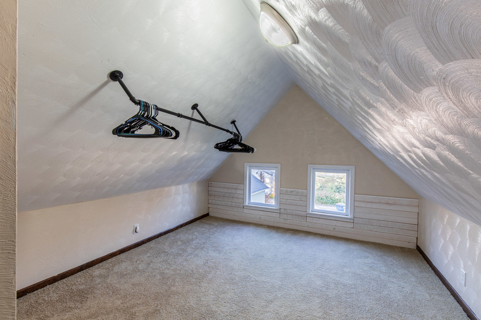 15 South Vernon Street Princeton, IL 61356 - Photo 22 of 28 a view of empty room with windows