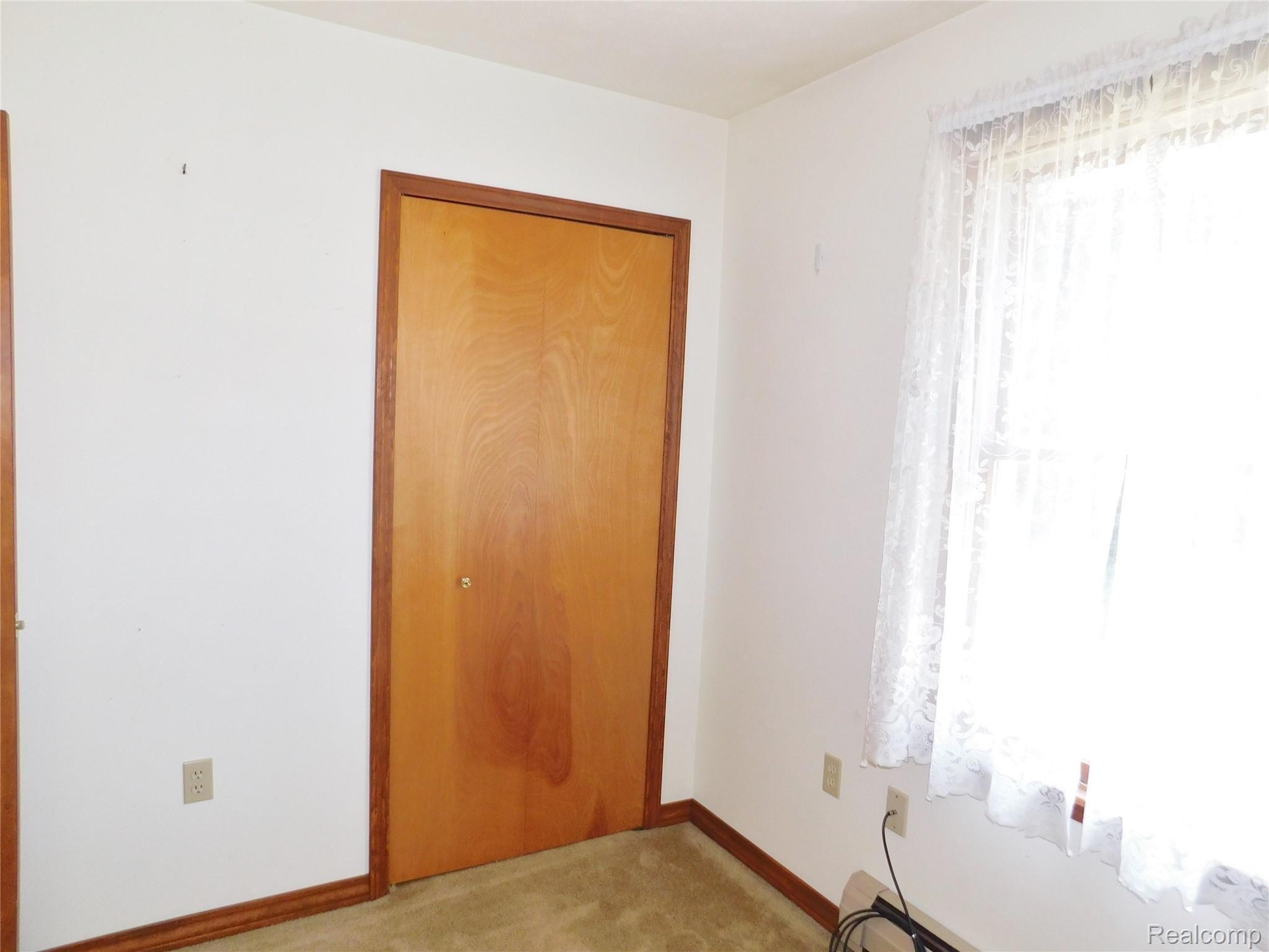 10222 Converse Road Fowlerville, MI 48836 - Photo 17 of 36 DSCN0130.JPG
