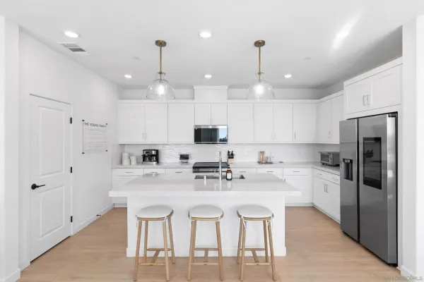 $939,000 | 12092 Riley Lane, San Diego, CA 92128