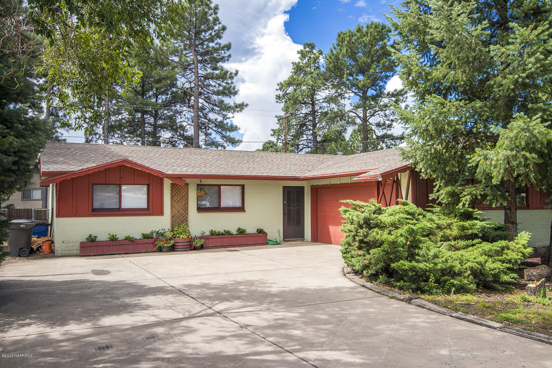 2431 East Lockett Road Flagstaff, AZ 86004 - Photo 1 of 16 Front2
