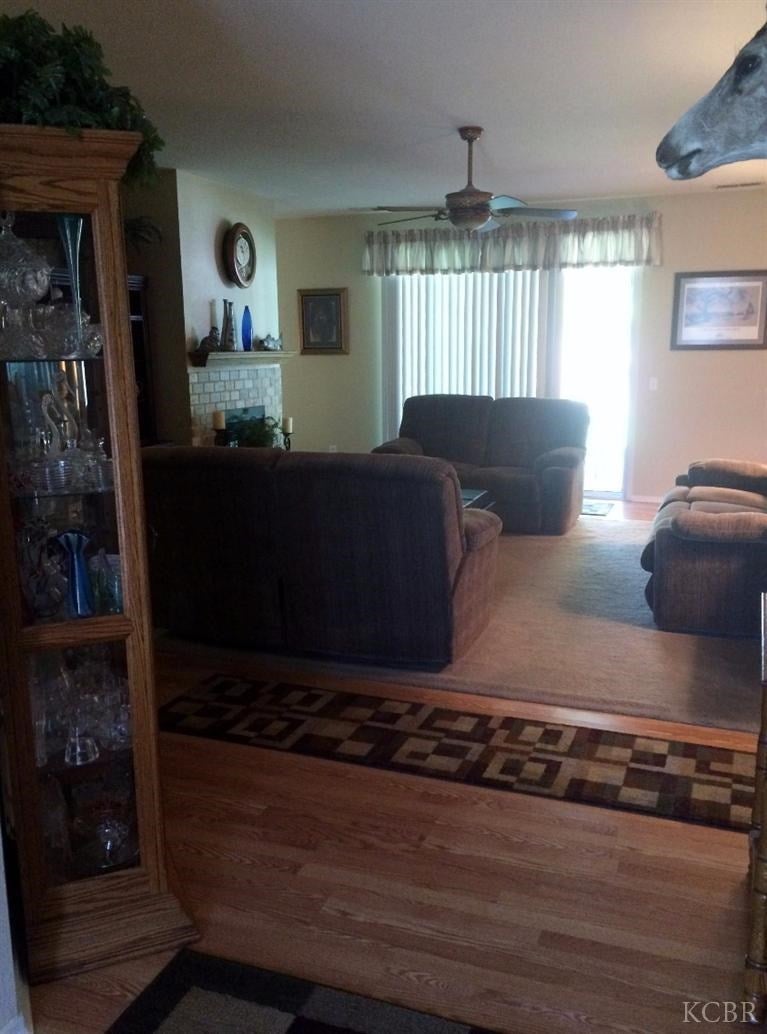 944 North Deanza Road Hanford, CA 93230 - Photo 3 of 10 Gallery Image 3