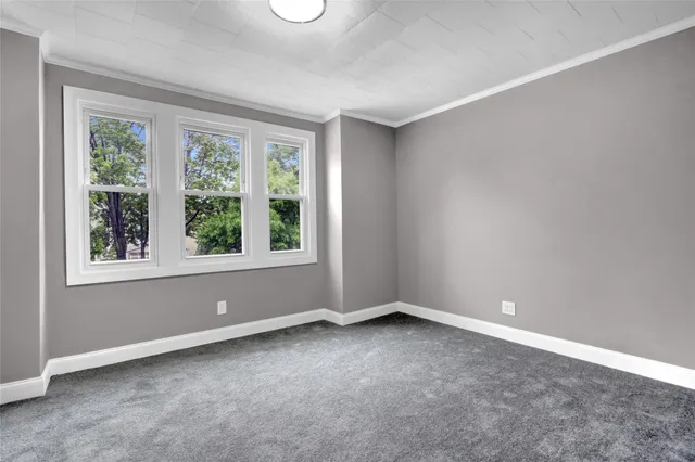 $860,000 | 62-22 80th Road | Glendale