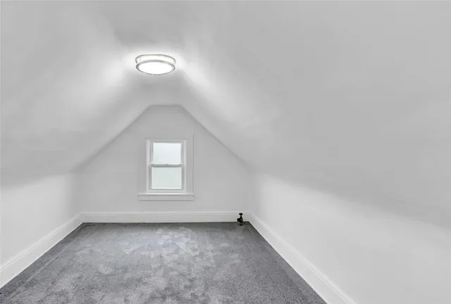 $860,000 | 62-22 80th Road | Glendale